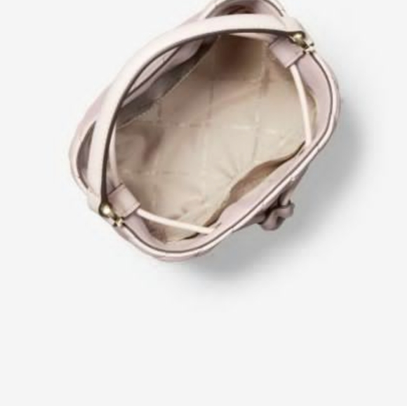 NWT Michael Kors Vegan Leather Bucket Bag - Picture 3 of 5